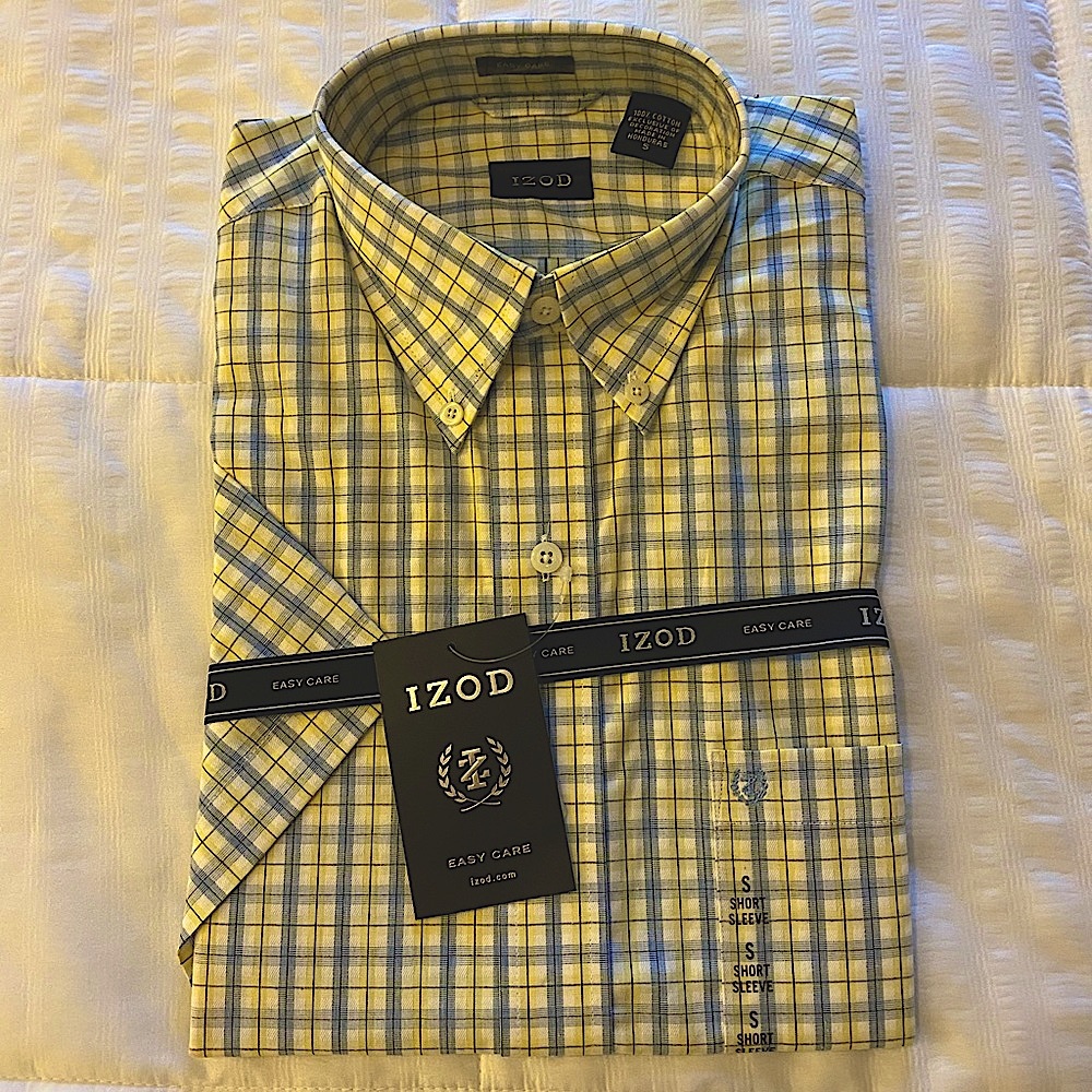 Izod men’s short-sleeve shirt.  Brand new with tags and the Izod logo ribbons.